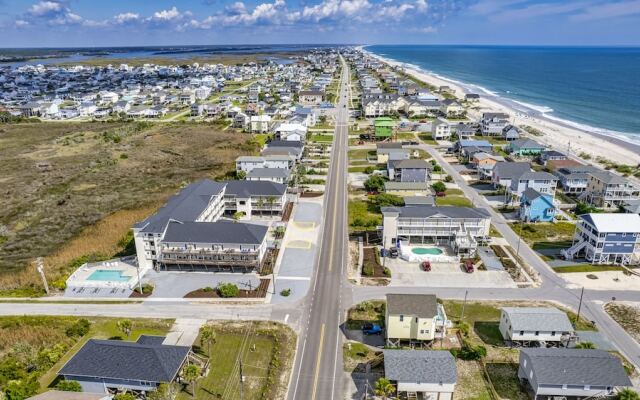 Tiffany's Motel & Condos