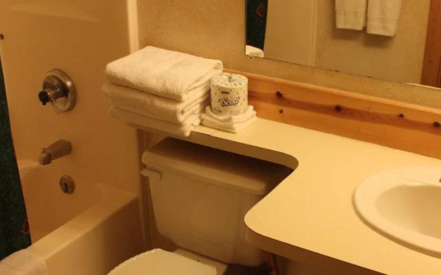 Old Corral Hotel & Steakhouse