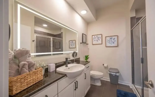 Modern Luxury Apartment with Gym 410