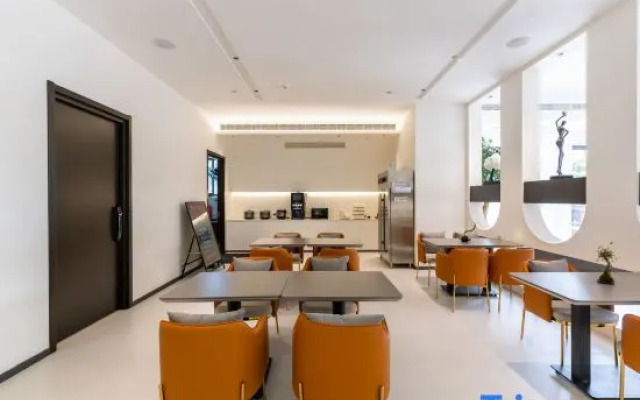 Xiangjiang Xinyue Hotel