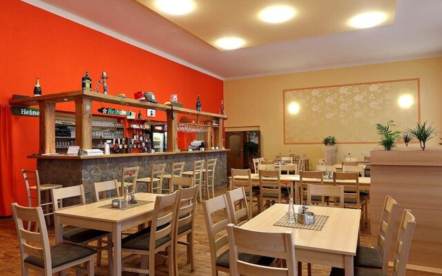 Hotel Racek