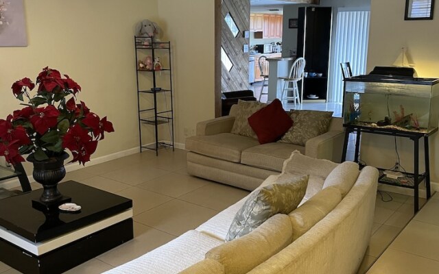 Cozy Guest House Florida Tamarac