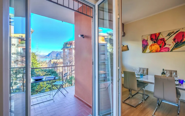 Alelu Classy And Chic Stresa Center