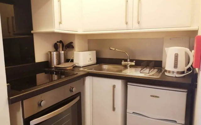 Bristol Studio Flat Off Gloucester Road