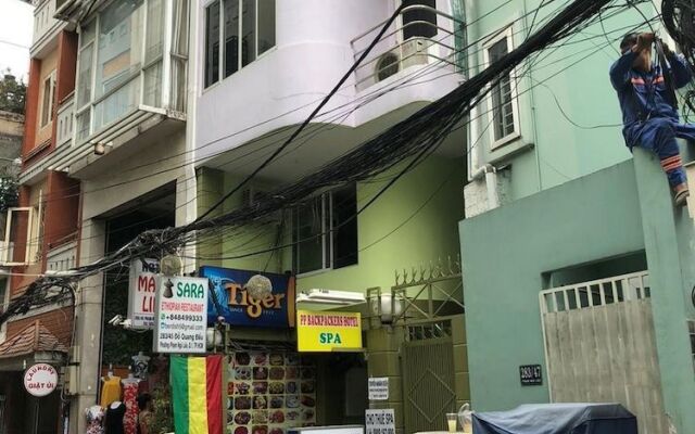 Oyo 830 Pp Backpackers Hostel
