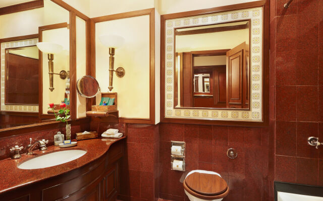 The Oberoi Grand Kolkata Hotel