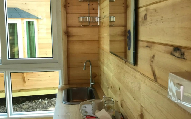 RedDoorz Sripiamsuk Resort Bangkok