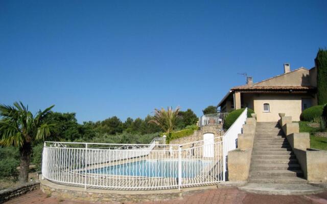 Maison de vacances avec piscine privée, possédant une très une jolie vue sur le Luberon, agréable jardin, située à Mérindol, 8 personnes, LS2-153 MAGNIFI