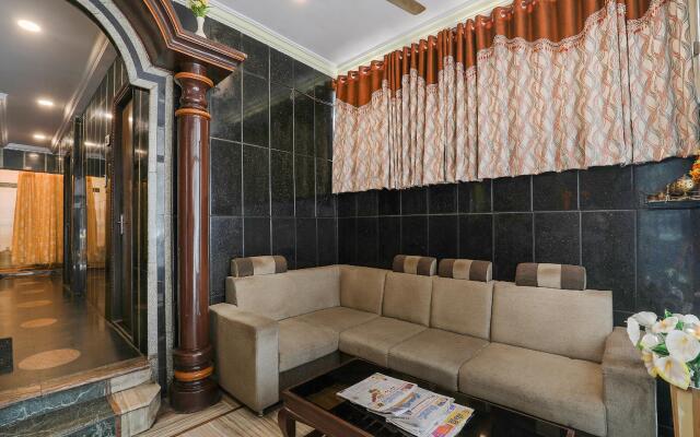 Oyo 12680 Hotel Sitara Grand