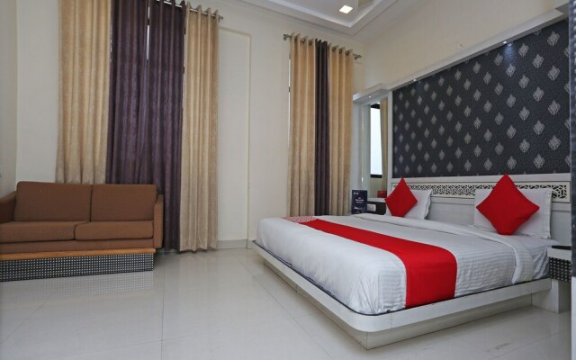 OYO 11686 Hotel Sai Ba