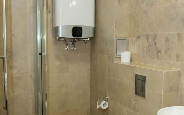 FM Luxury 2-BDR Apartment - Relax