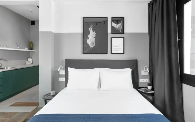 Play Theatrou, a member of Brown Hotels