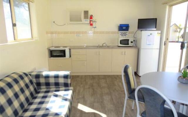 Moonta Bay Cabins