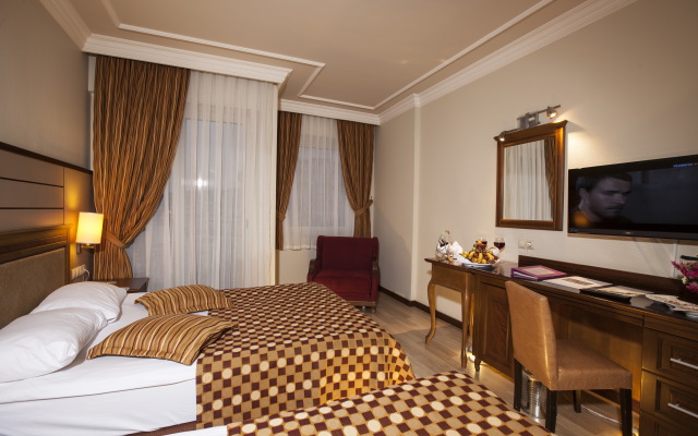 Rox Resort Hotel