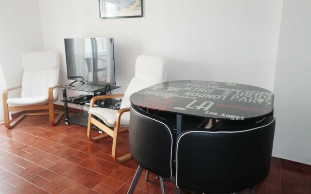 B21 - Seashell Apartment in Downtown Lagos