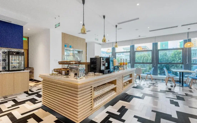 Holiday Inn Express Dali Xiaguan by IHG