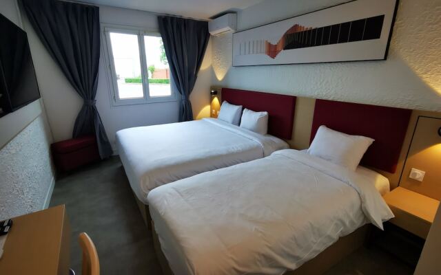 Anaïs Hôtel Bourges Nord  Saint-Doulchard