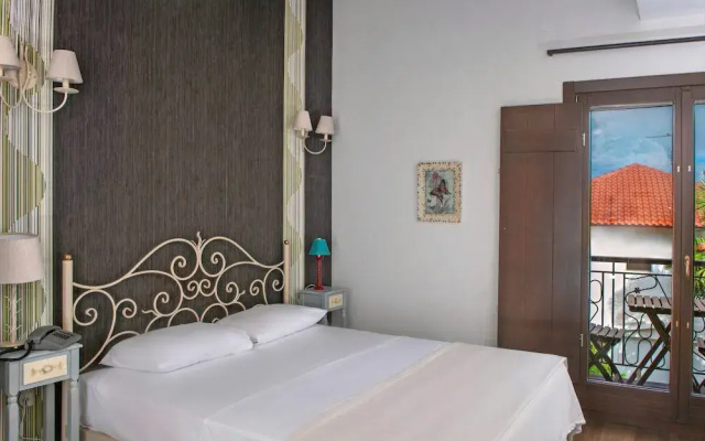 Polys Guest House