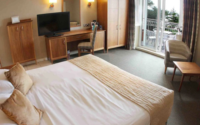 Harbour Heights Hotel