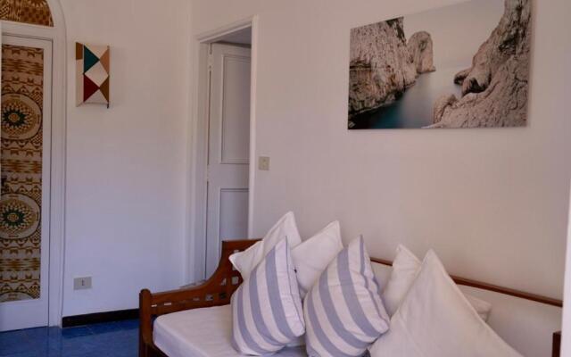 Two bedrooms Capri style home near Piazzetta