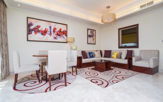 OYO Home 161 1BHK Taj Grandeur Palm