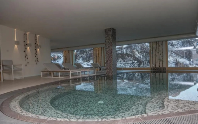 White Angel Hotel