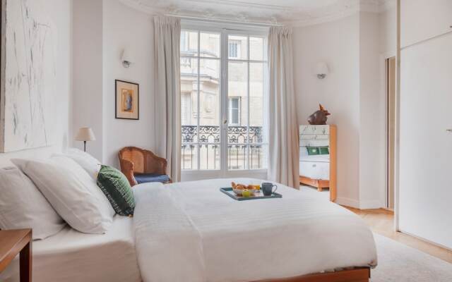 Paris Eugène Design Residence