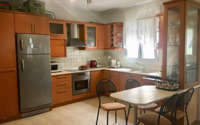 Villa Kyriaki Nea Iraklitsa 200m from the sandy beach