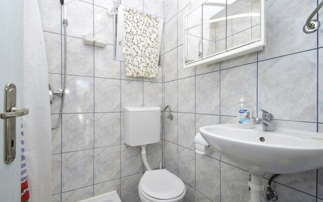 Apartments Mira Vir