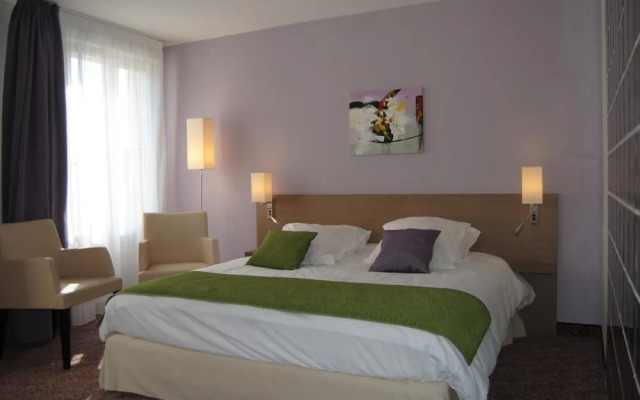 Brit Hotel Chateaudun