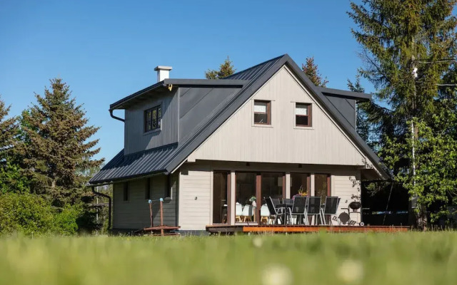 Villa in Dolni Branna With Sauna