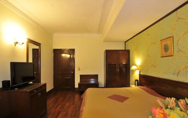 Qutub Residency