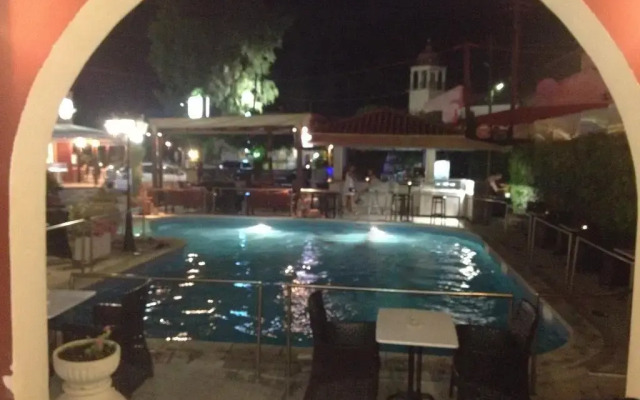 Opera Blue Hotel