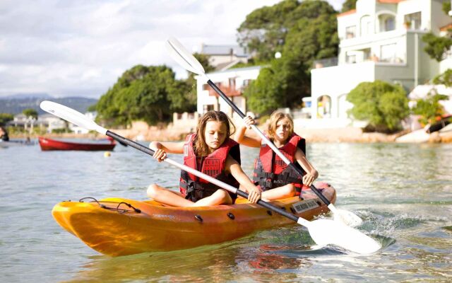 Under Milkwood Resort