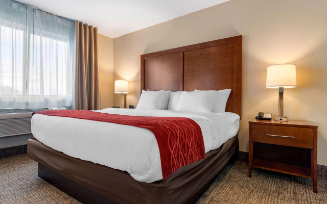 Comfort Inn & Suites South Hill I-85