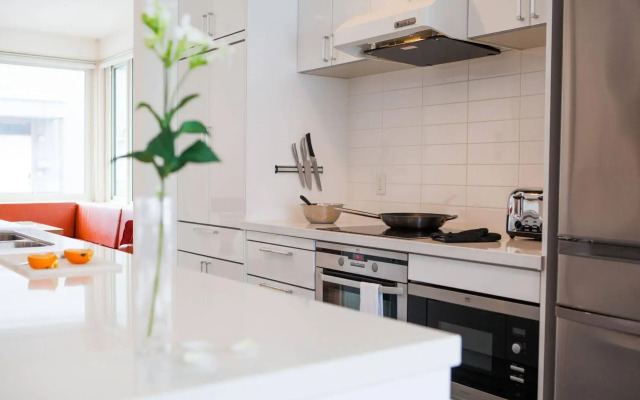 Yutaka Townhouse
