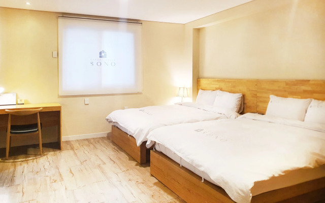 Casual House SONO Guest House - Hostel