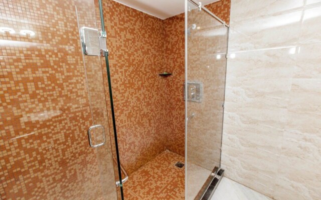 Hotel Subash International