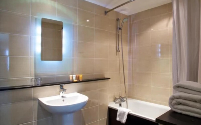 Hallmark Hotel Manchester Airport
