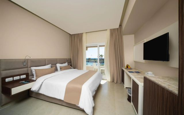Sunny Days El Palacio Resort & Spa
