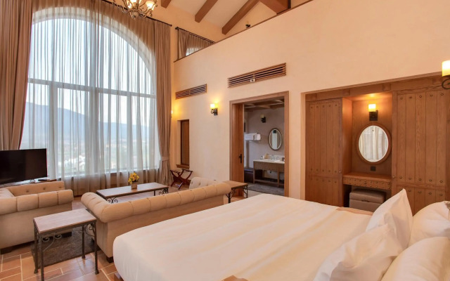 Town Square Suites by Toscana Valley