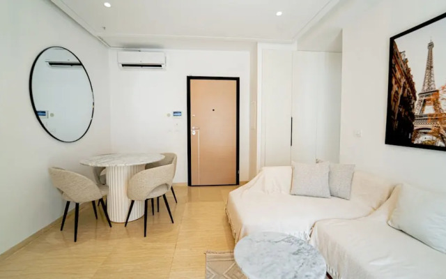 New Central and Luxury In Jardin de Carthage