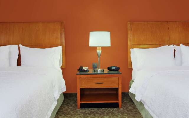 Hampton Inn & Suites Buffalo