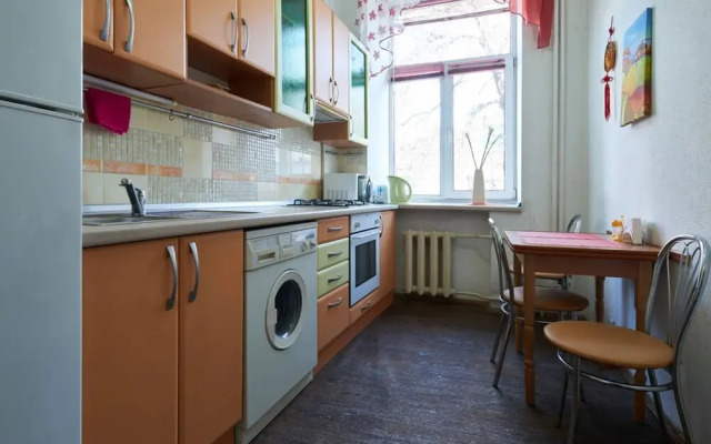 Home-Hotel Yaroslavskaya 15-23