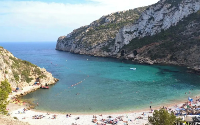 Luxury Apartment Overlooking Javea Bay and Mountains