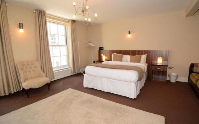 FG Aparthotel Cannon Street