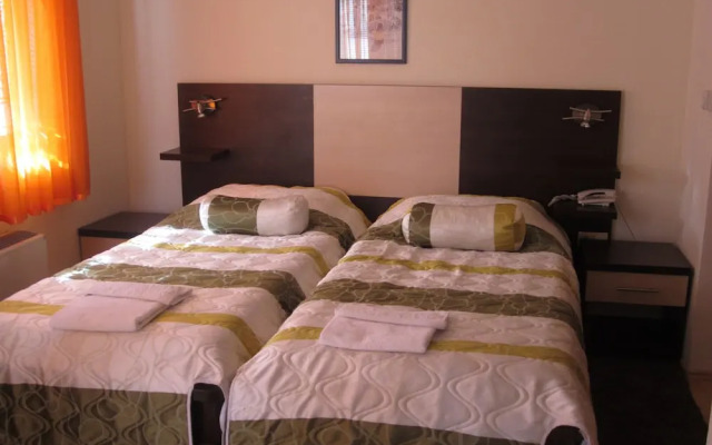 Globtour Inn