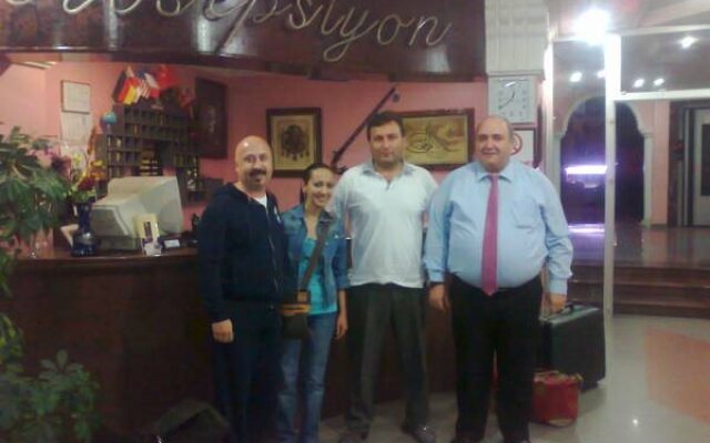 Ozgur Hotel