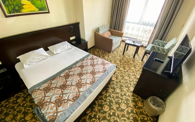 Omur Hotel