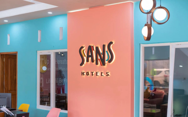 Sans Hotel Queen Batu